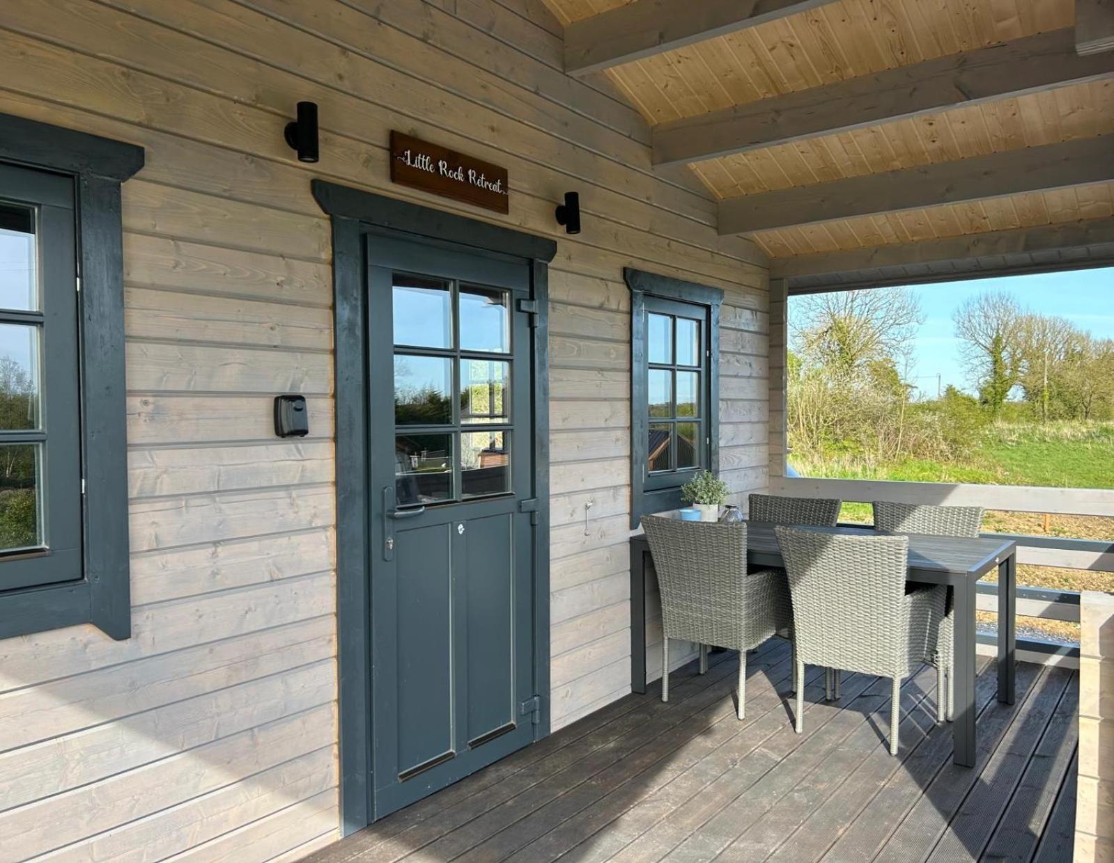 Little Rock Retreat Log Cabin With Hot Tub Castletown Gheoghegan Exterior photo