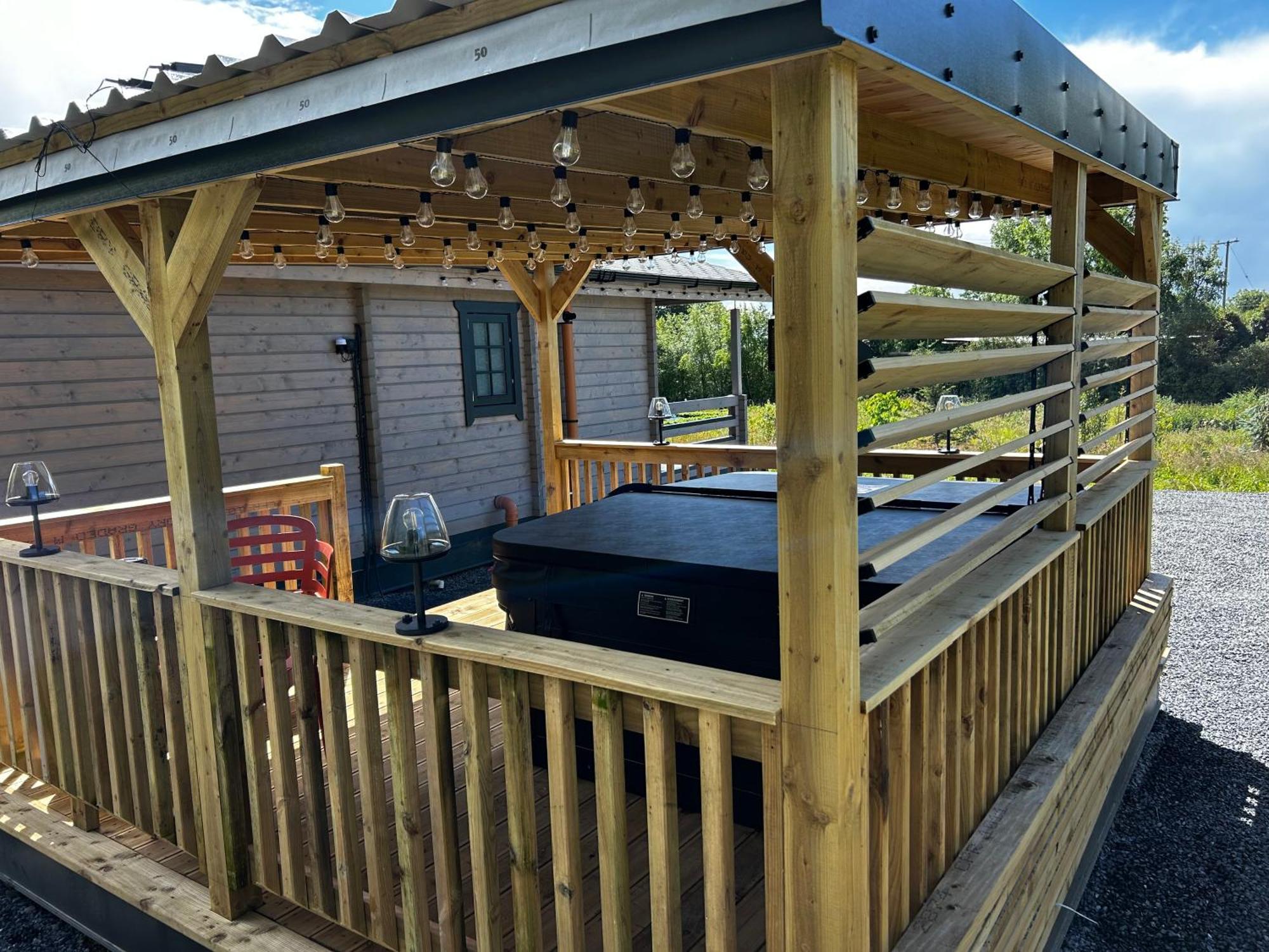 Little Rock Retreat Log Cabin With Hot Tub Castletown Gheoghegan Exterior photo