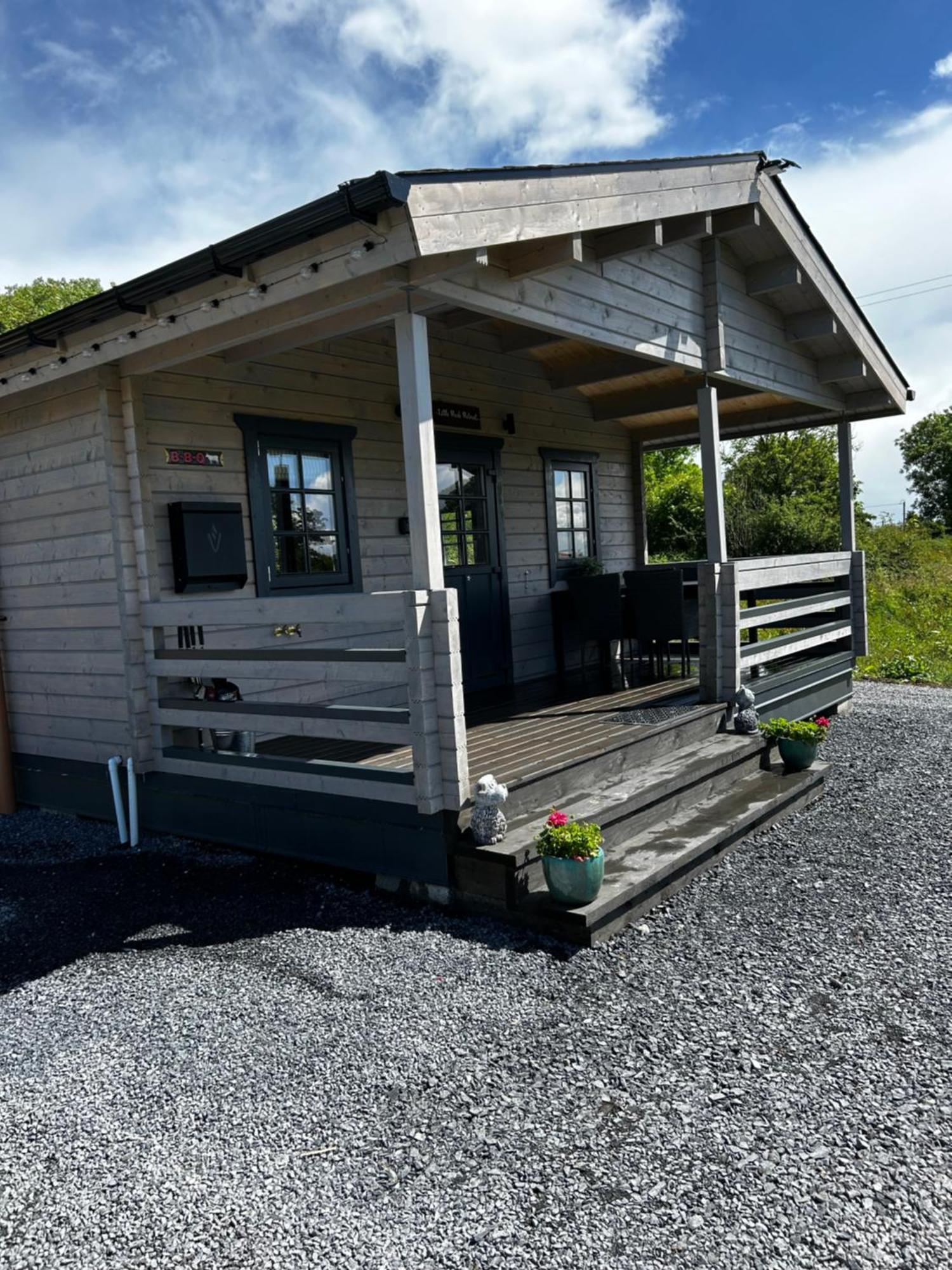 Little Rock Retreat Log Cabin With Hot Tub Castletown Gheoghegan Exterior photo